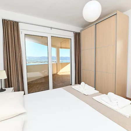 Bluesky Apartment