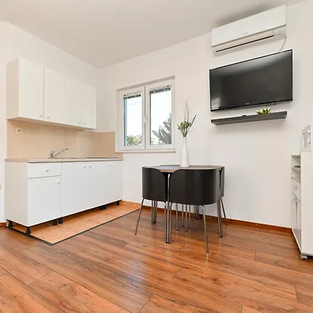 Bluesky Apartment