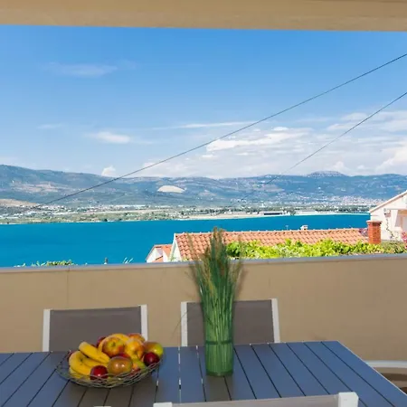 Bluesky Apartment